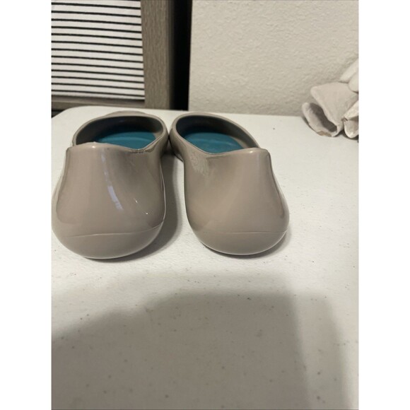 OkaB Casual Slip on Jelly Ballet Flat Womens Size 10 Chai Vegan VNC - Picture 6 of 11